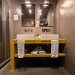 Casa Donano 2*