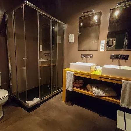 ホテル Casa Donano リバデオ