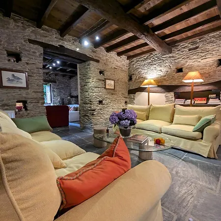 ホテル Casa Donano リバデオ
